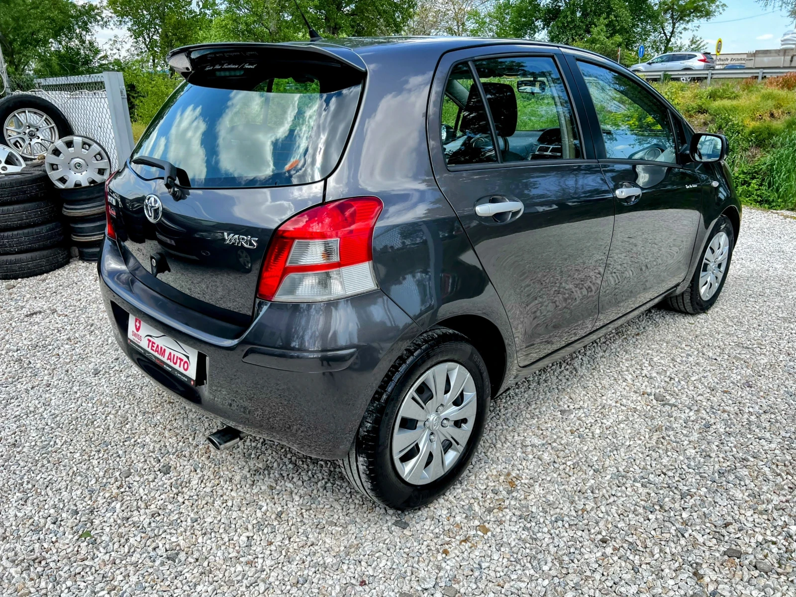 Toyota Yaris 1.33I 151000KM NAVI, 6-SPEED, снимка 4 - Автомобили и джипове - 54331741