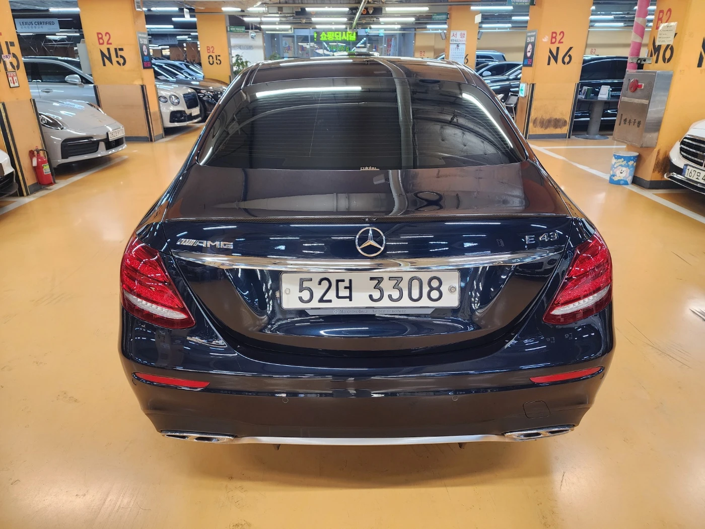 Mercedes-Benz E 43 AMG ОБДУХ* ДИСТРОНИК* 360* AIRMATIC* FULL* КРАЙНА ЦЕНА, снимка 3 - Автомобили и джипове - 54454470