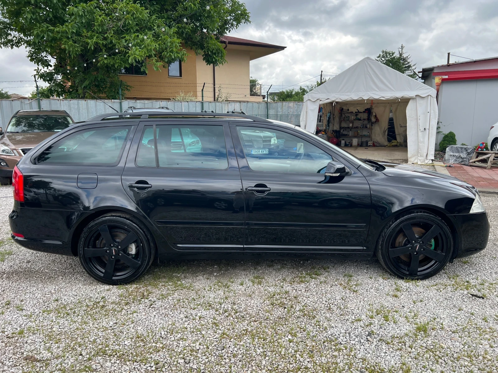 Skoda Octavia VRS 2.0TDI* ШВЕЙЦАРИЯ* КОЖА* КСЕНОН* , снимка 4 - Автомобили и джипове - 54801532