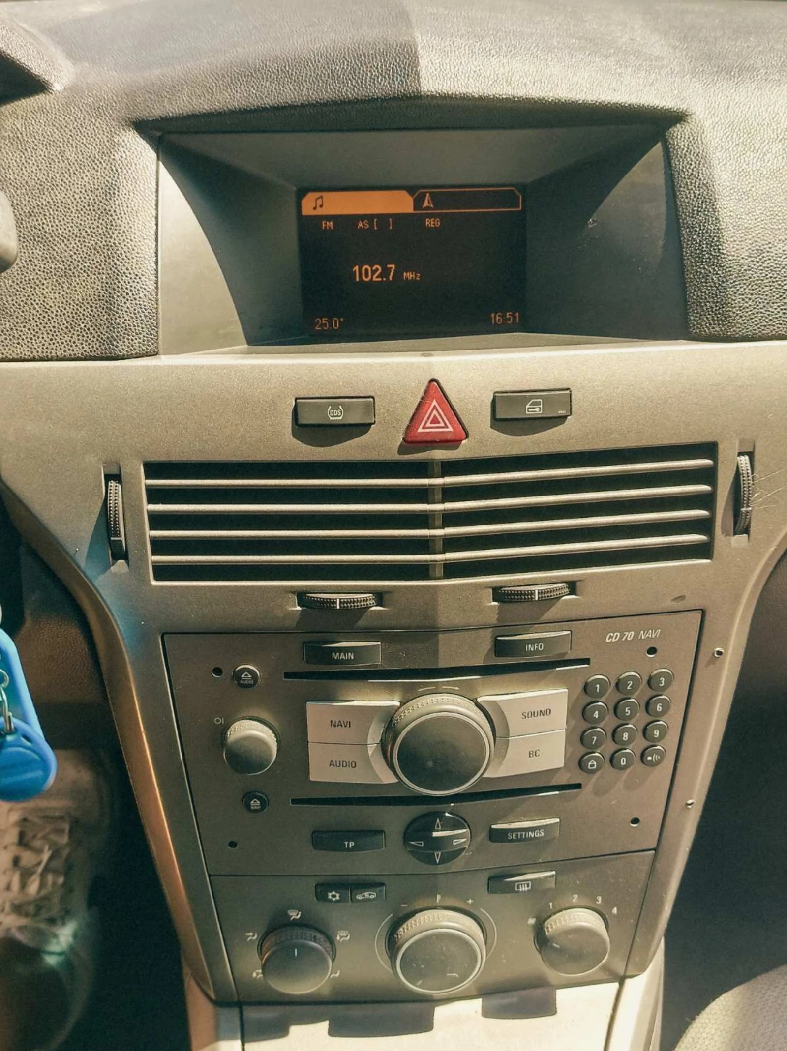 Opel Astra 1.9 ecotec, снимка 10 - Автомобили и джипове - 55422720