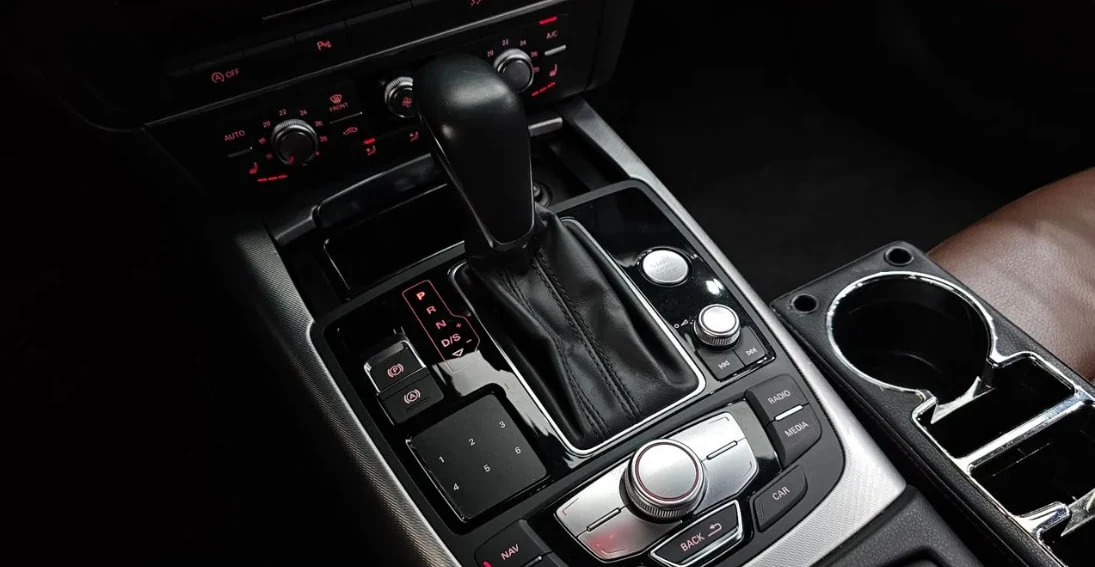 Audi A6 * АВТО КРЕДИТ* ЦЕНА ДО БГ * , снимка 11 - Автомобили и джипове - 55465046