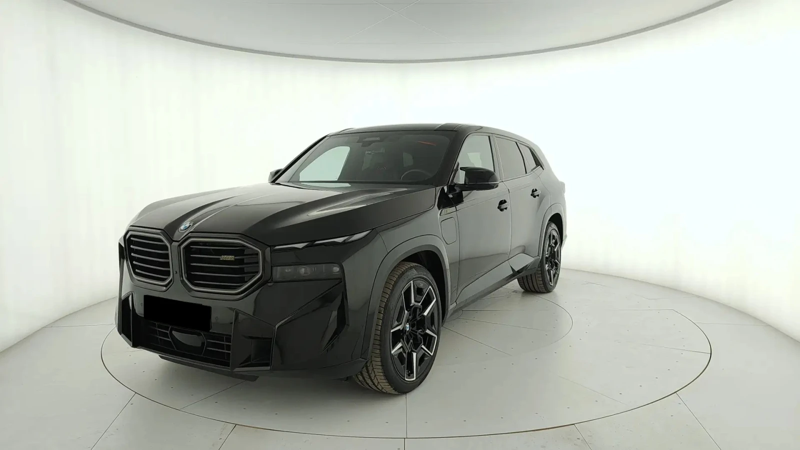 BMW XM 4.4 V8 Plug-in Hybrid | Mobile.bg � ����������� 2