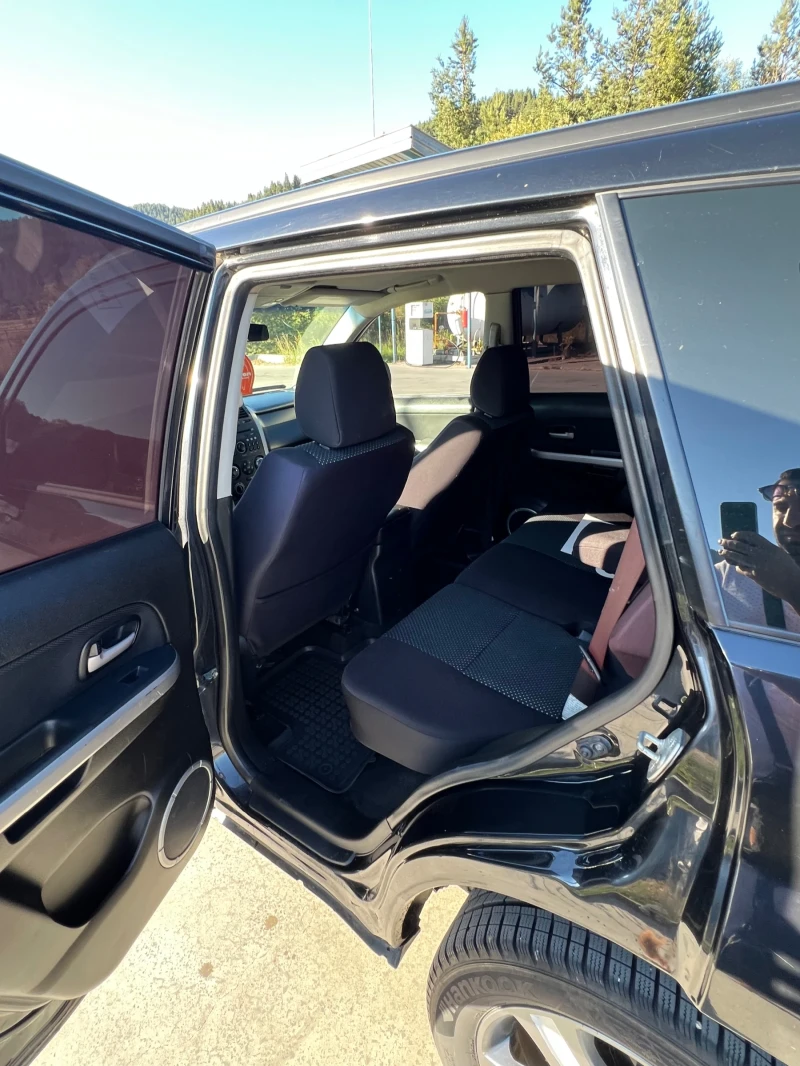 Suzuki Grand vitara Suzuki Grand Vitira 2.0i + GAZ, снимка 14 - Автомобили и джипове - 52525165
