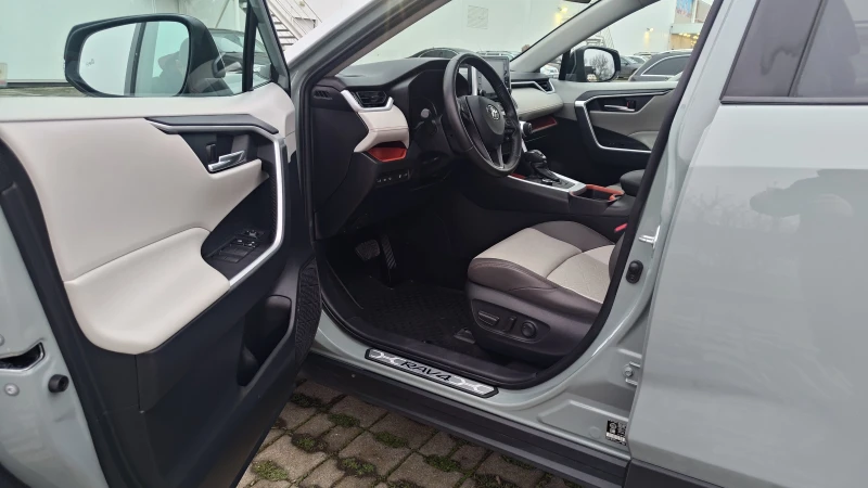 Toyota Rav4 2.5VVT-i TRAIL Edition, снимка 10 - Автомобили и джипове - 52891517