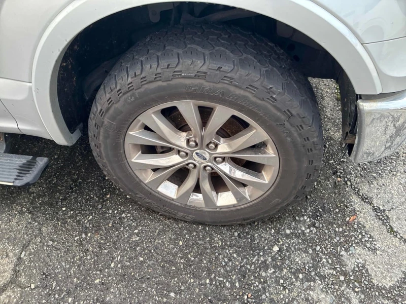 Ford F150 * 4WD SUPERCREW * CARFAX * БЕЗ ПЪРВОНАЧАЛНА ВНОСКА, снимка 12 - Автомобили и джипове - 53164983