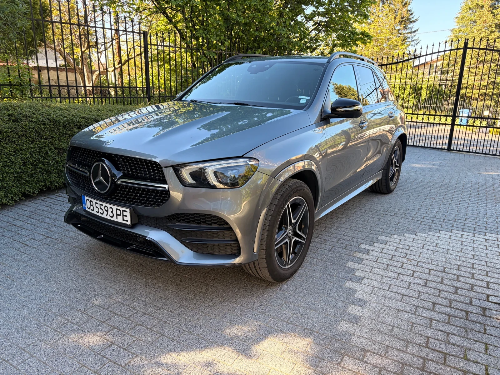 Mercedes-Benz GLE 350 AMG line NIGHT ПАКЕТ BURMESTER CAMERA360 СЕРВИЗНА