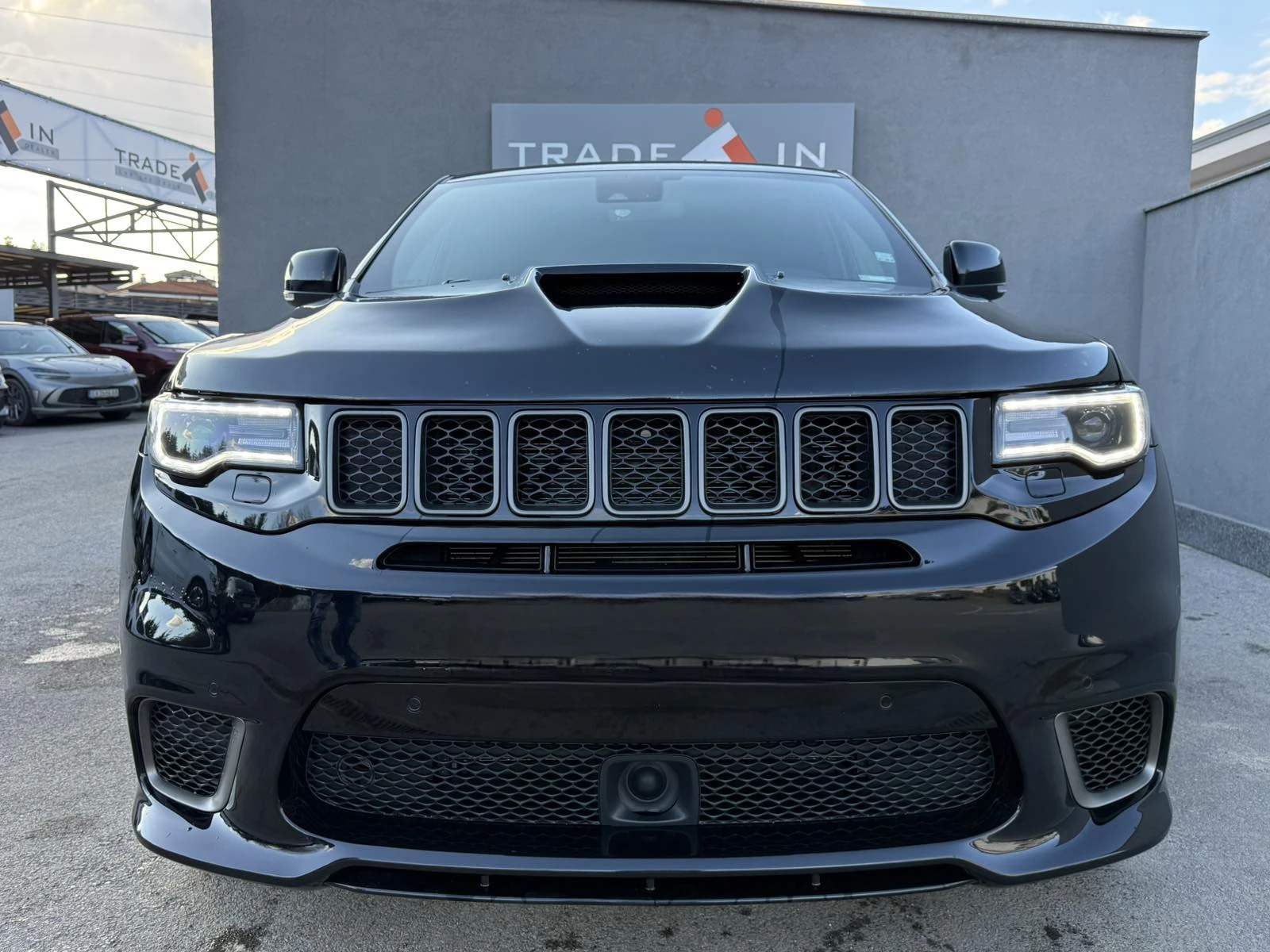 Jeep Grand cherokee Trackhawk 6.2L Hemi V8 - изображение 2