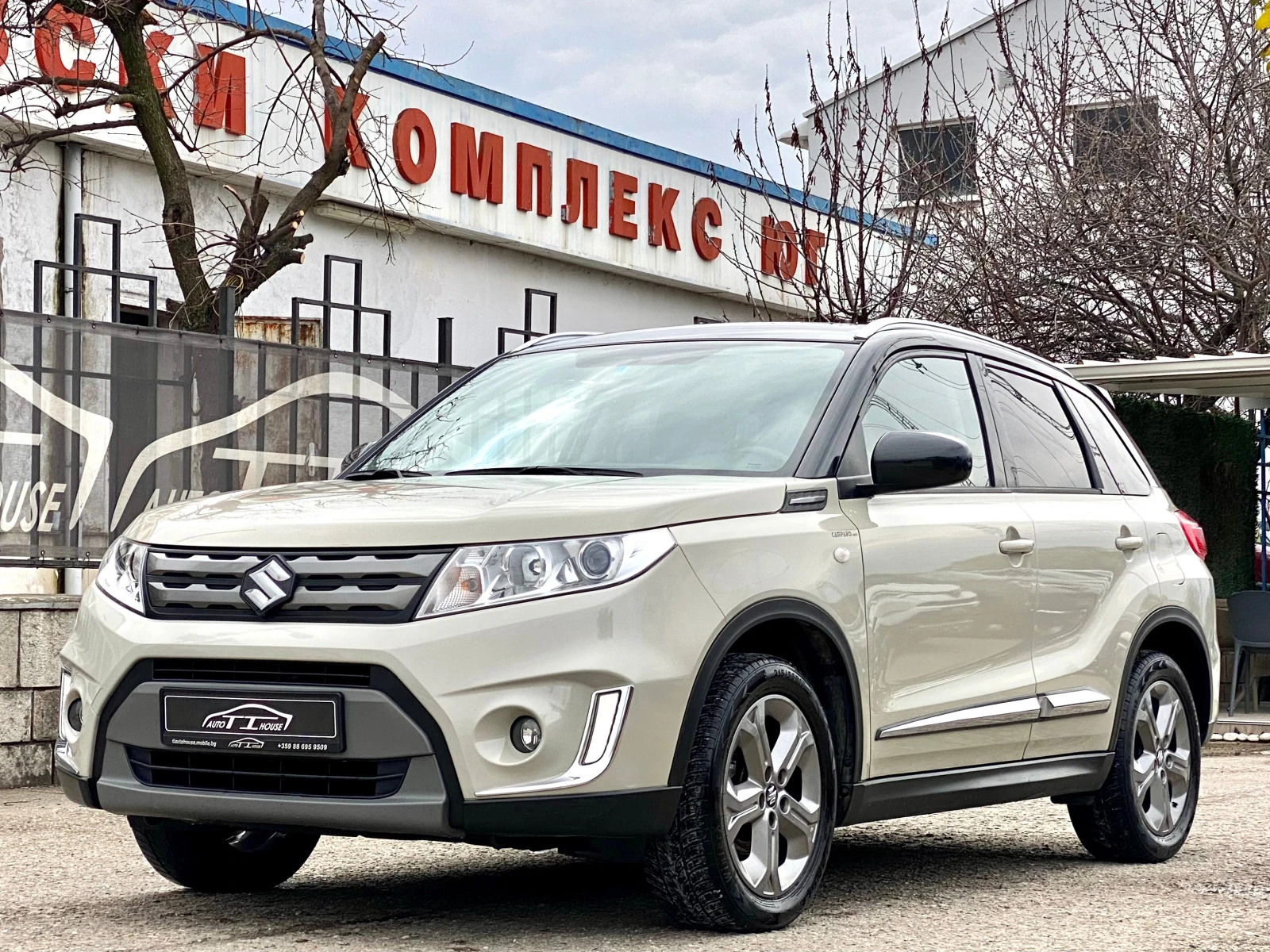 Suzuki Vitara AllGrip* LPG* Distronic* Camera* КАТО НОВА !!!, снимка 6 - Автомобили и джипове - 53900706