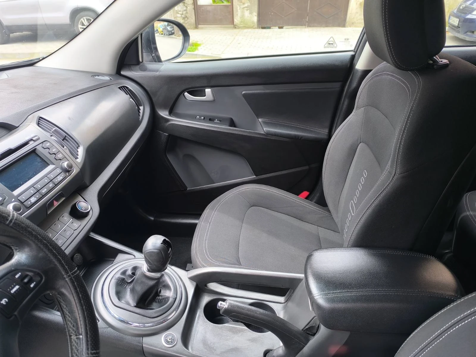 Kia Sportage, снимка 3 - Автомобили и джипове - 54158278