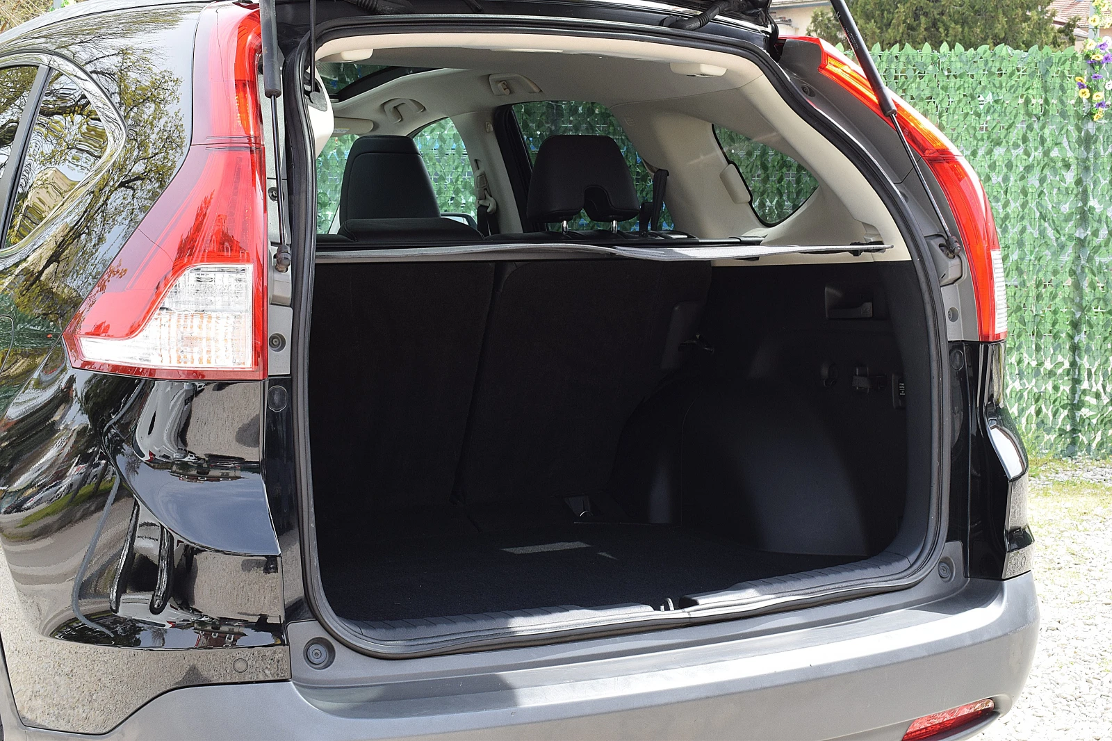 Honda Cr-v 2.2ШВЕЙЦАРИЯ-ДИСТРОНИК/КОЖА/НАВИ/LANE ASSIST/ПАНОР, снимка 6 - Автомобили и джипове - 54183464