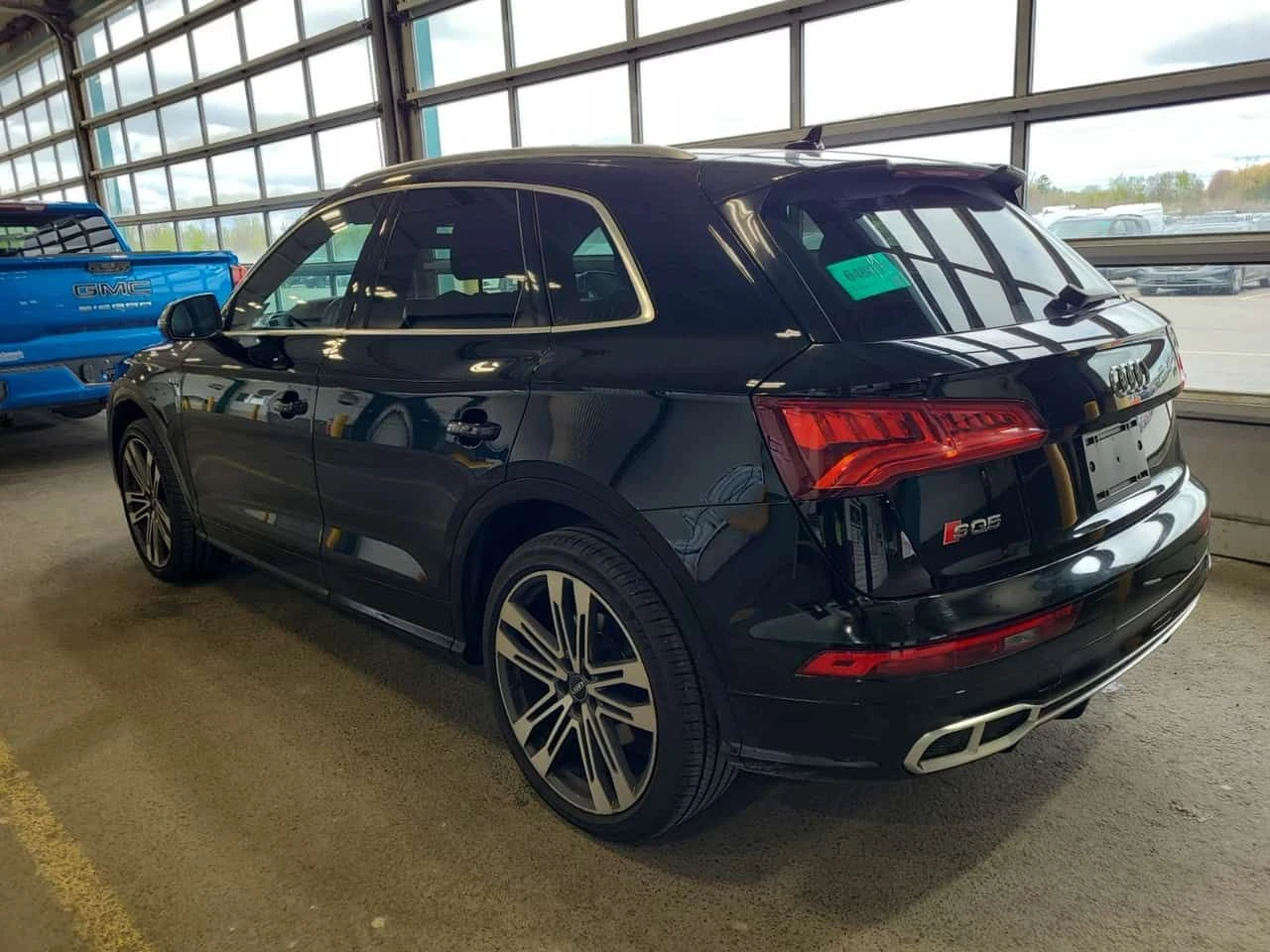 Audi SQ5  TECHNIK / 360 / AMBIENT / ПОДГРЕВИ / АВТОКРЕДИТ , снимка 4 - Автомобили и джипове - 54582106