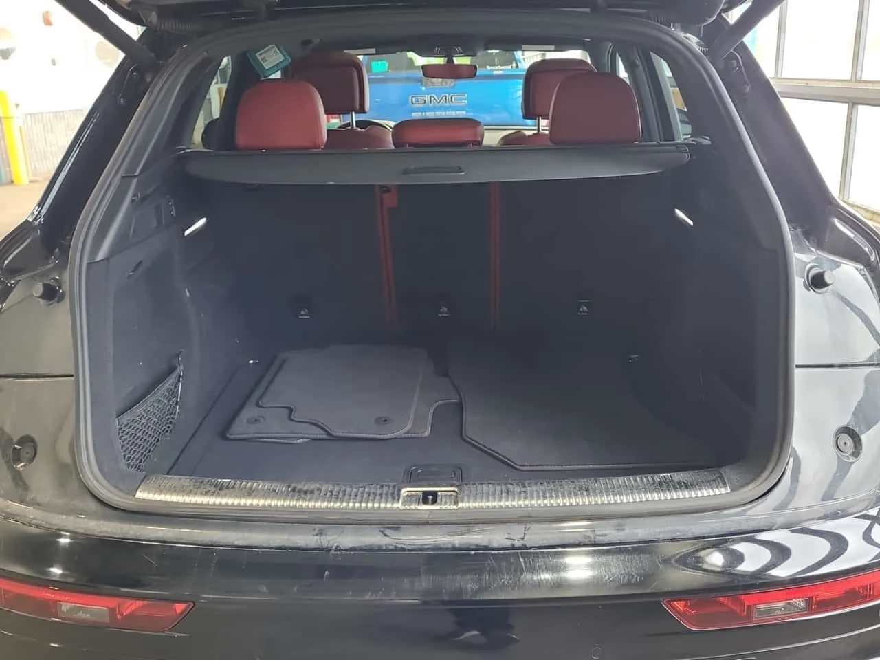 Audi SQ5  TECHNIK / 360 / AMBIENT / ПОДГРЕВИ / АВТОКРЕДИТ , снимка 14 - Автомобили и джипове - 54582106