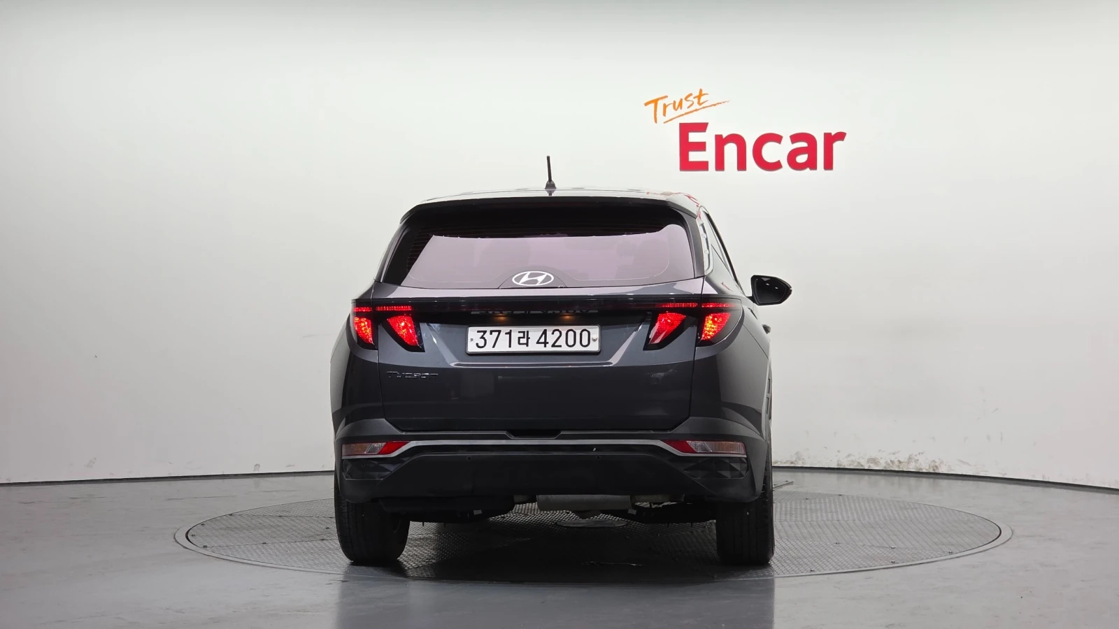 Hyundai Tucson * DIESEL* 2.0* 186HP* , снимка 4 - Автомобили и джипове - 54847185