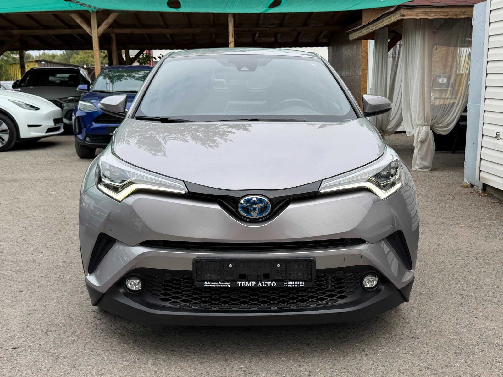 Toyota C-HR 1.8I* СЕРВИЗНА КНИЖКА* ПЪЛНА  ИСТОРИЯ В ТОЙОТА, снимка 2 - Автомобили и джипове - 56233744