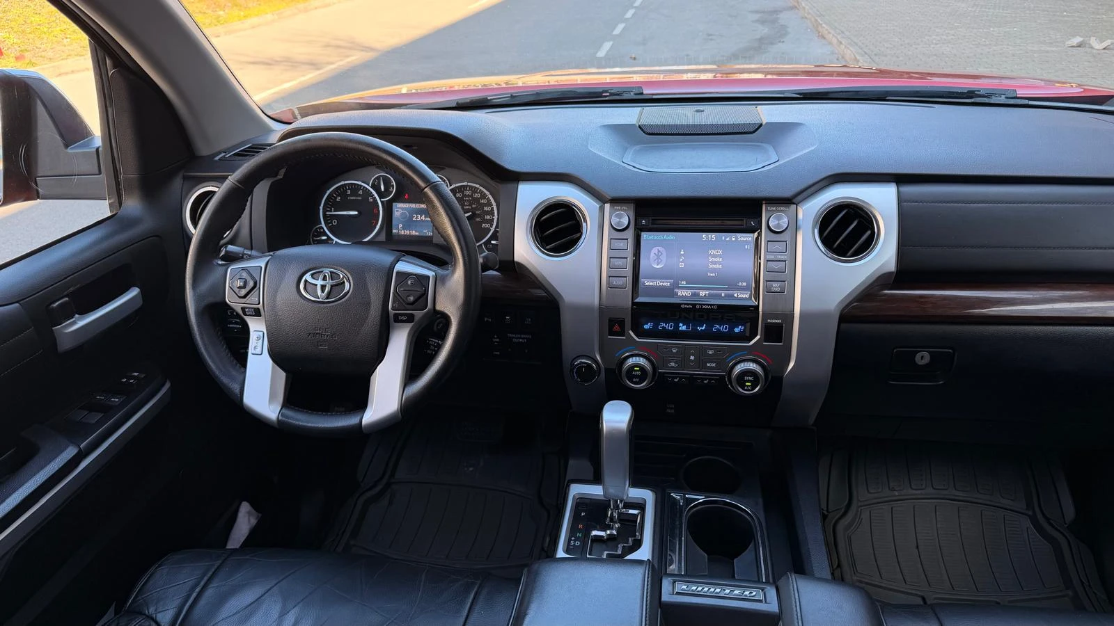 Toyota Tundra LIMITED, снимка 15 - Автомобили и джипове - 56370569