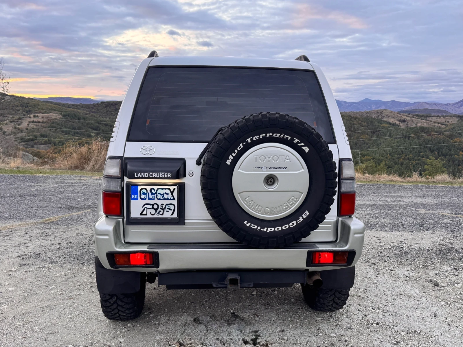Toyota Land cruiser 3.0, снимка 4 - Автомобили и джипове - 56735113