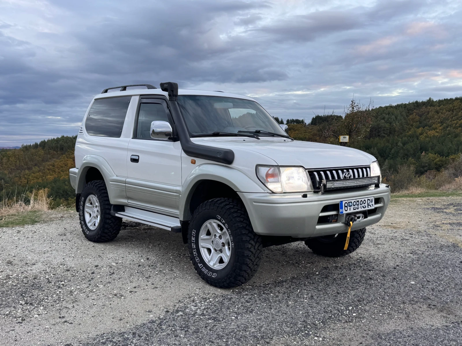 Toyota Land cruiser 3.0, снимка 6 - Автомобили и джипове - 56735113