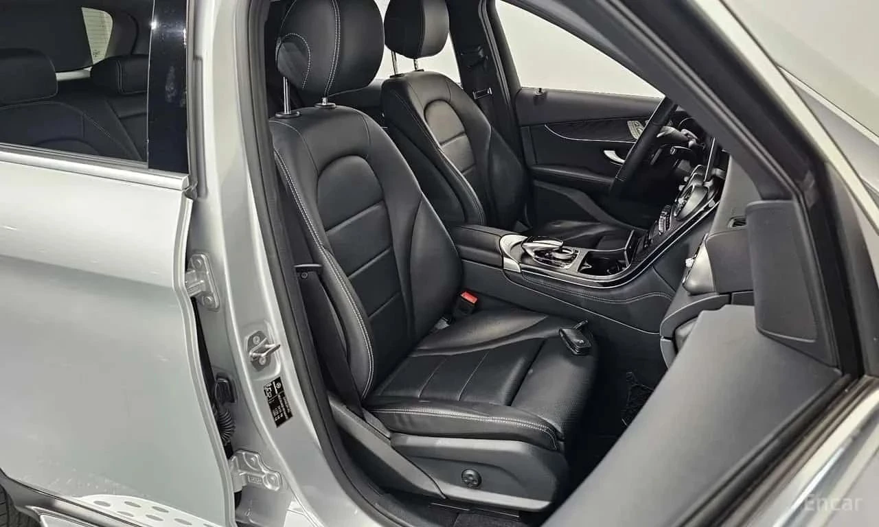 Mercedes-Benz GLC, снимка 12 - Автомобили и джипове - 56737038