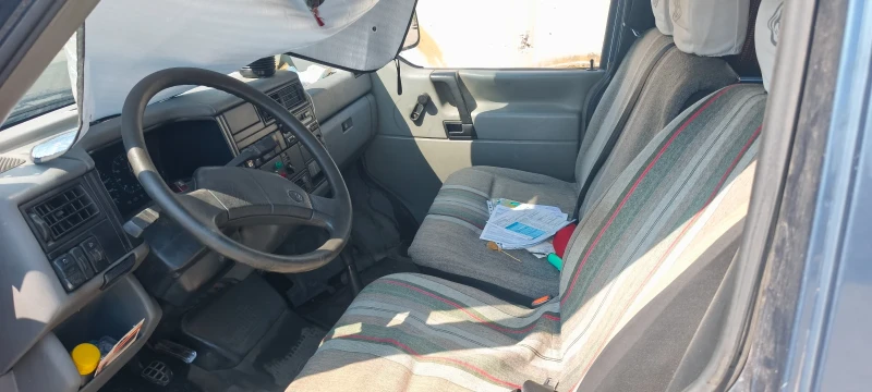 VW T4, снимка 8 - Бусове и автобуси - 52488361