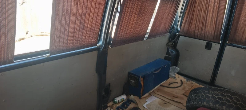 VW T4, снимка 5 - Бусове и автобуси - 52488361