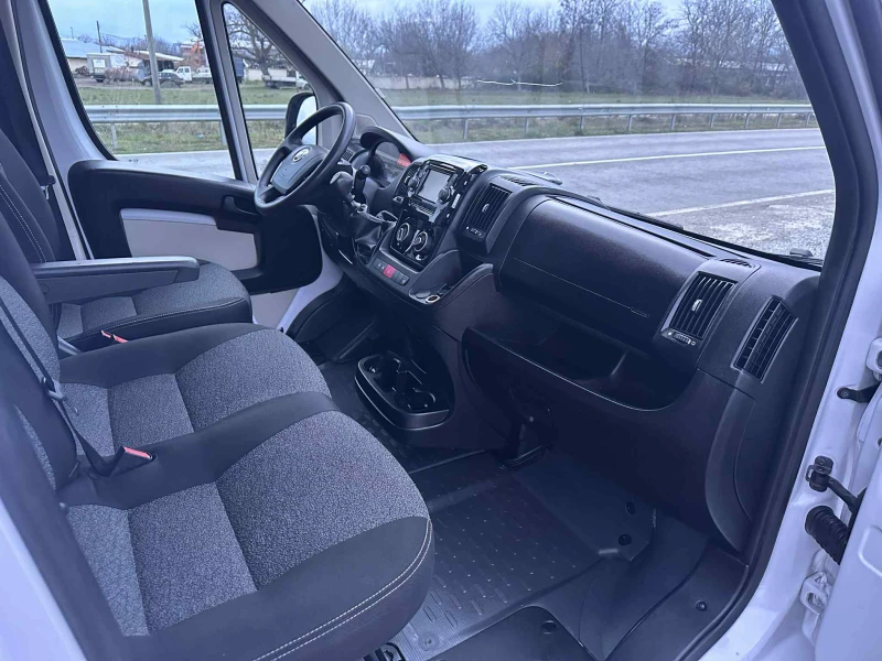 Fiat Ducato 2.3HPI* 2018г* Euro6* Климатик* Оригинал* 6ск* Топ, снимка 9 - Бусове и автобуси - 52681398