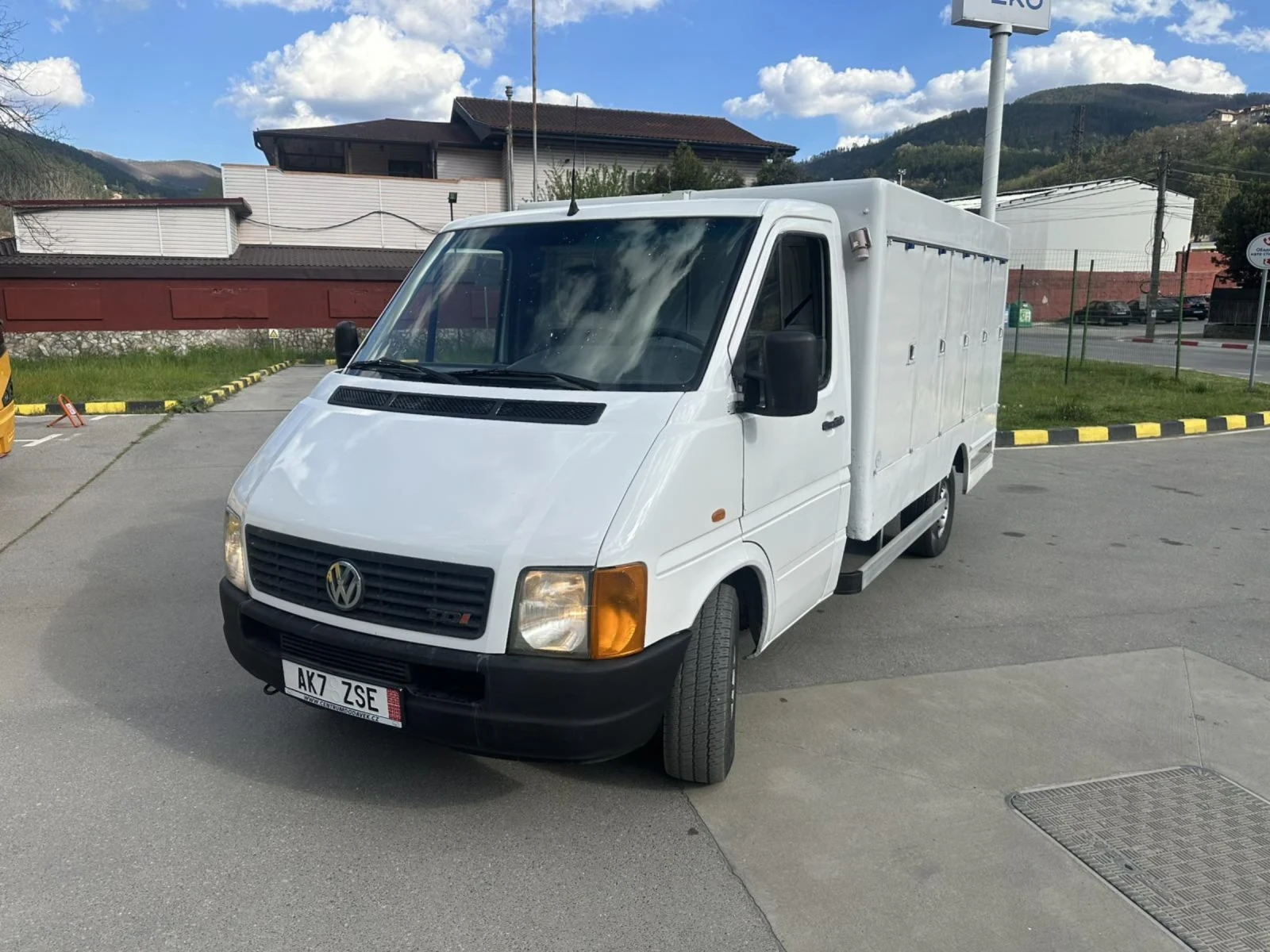 VW Lt 2.5TDI* -40 * Хладилен, снимка 12 - Бусове и автобуси - 54245886