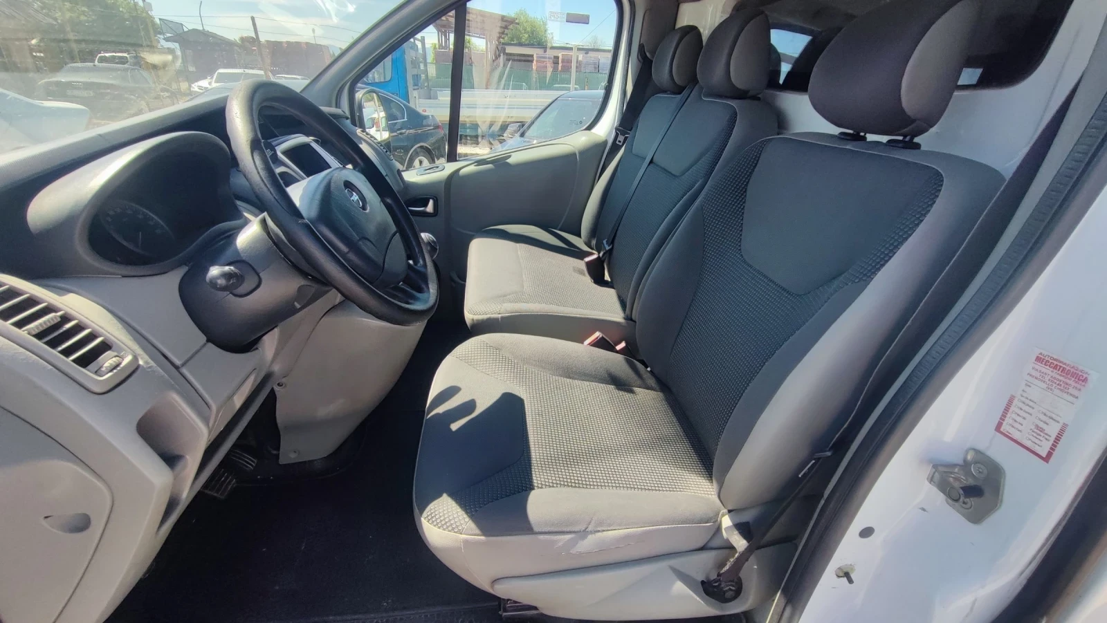 Opel Vivaro 2.0CDTI, снимка 7 - Бусове и автобуси - 54566225