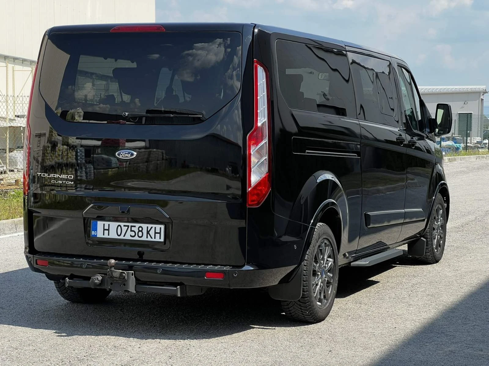Ford Tourneo, снимка 2 - Бусове и автобуси - 55149109