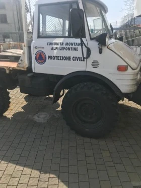     Mercedes-Benz UNIMOG / 