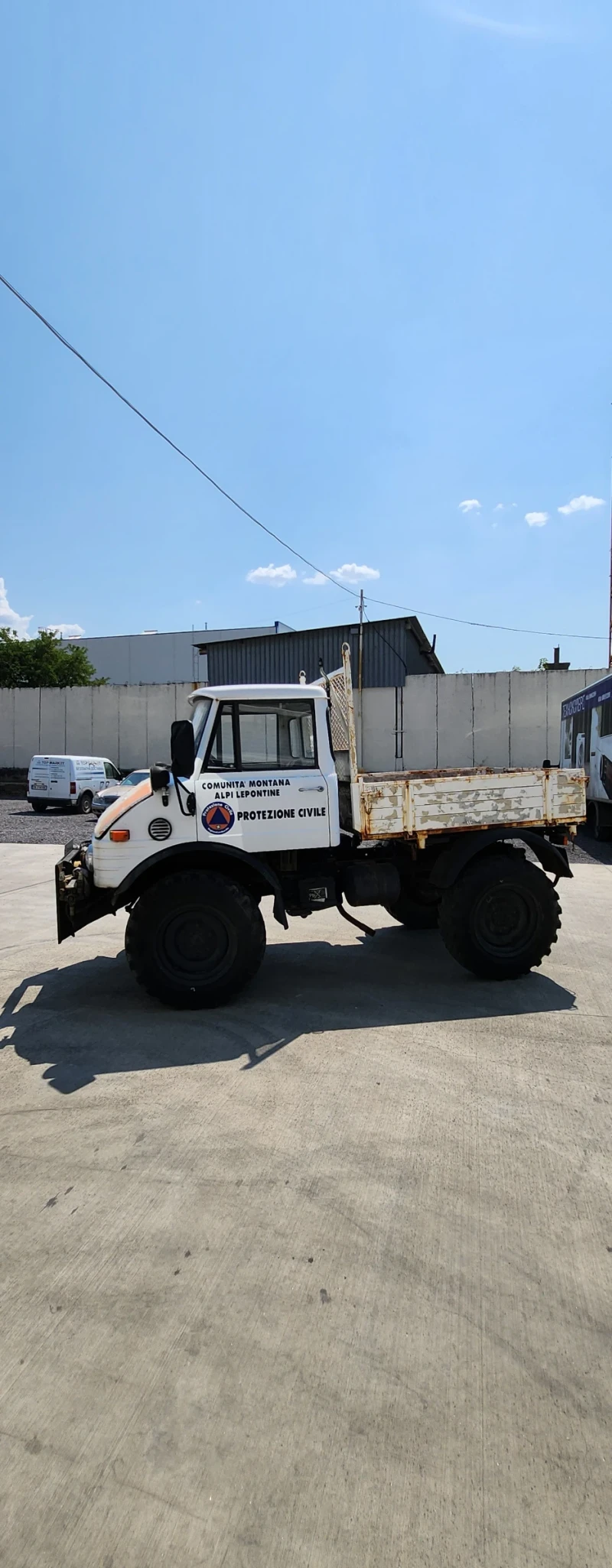 Mercedes-Benz UNIMOG Снегорин/Самосвал , снимка 6 - Камиони - 49204769