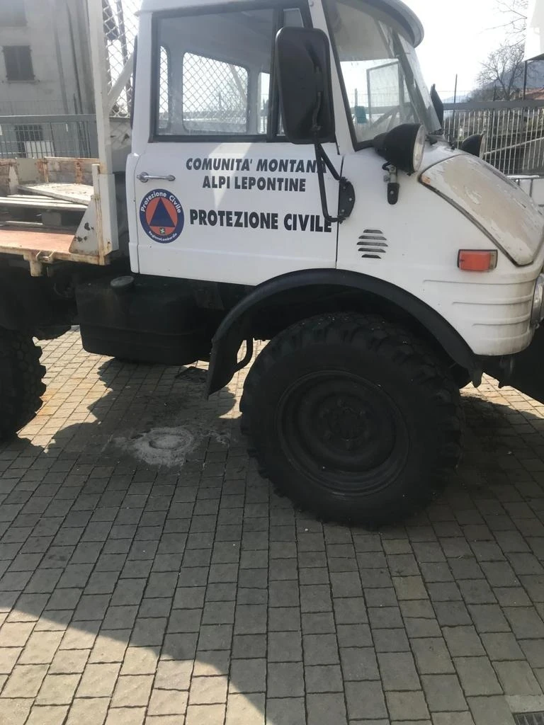 Mercedes-Benz UNIMOG Снегорин/Самосвал , снимка 12 - Камиони - 49204769