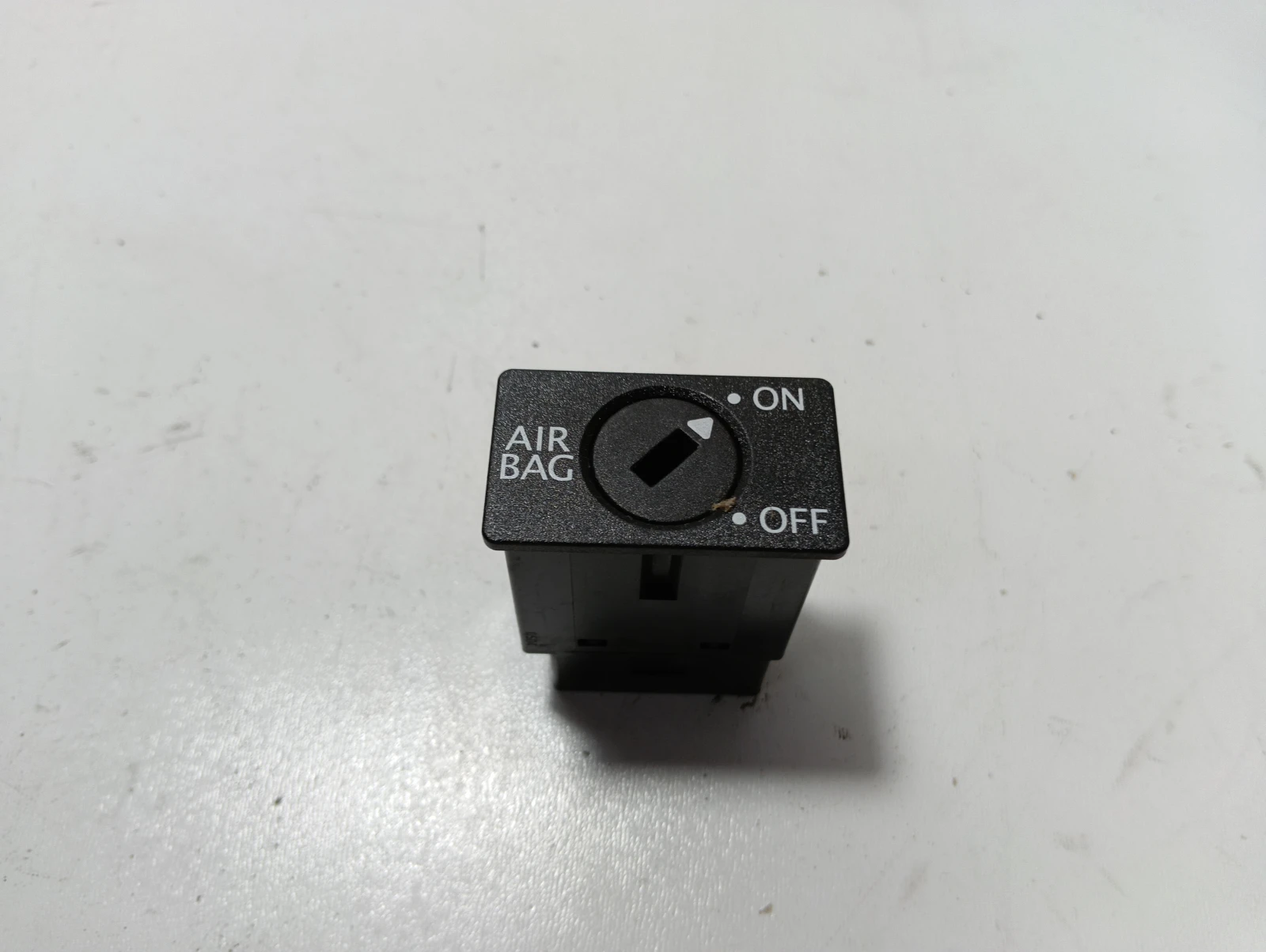 копче еърбег 1K0919237D VW Tiguan