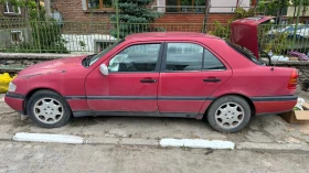 Mercedes-Benz C 200, снимка 3