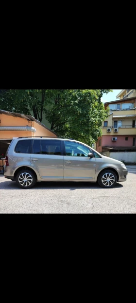 VW Touran ПОДГРЕВ, КОЖА, 6СК., АВТОПИЛОТ , снимка 6