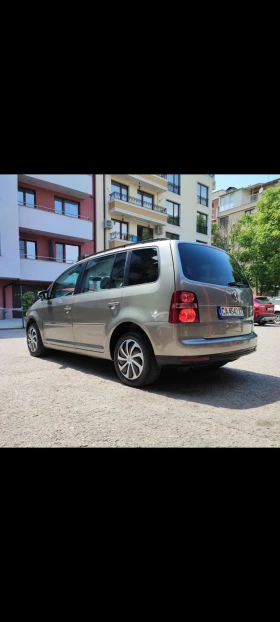 VW Touran ПОДГРЕВ, КОЖА, 6СК., АВТОПИЛОТ , снимка 8