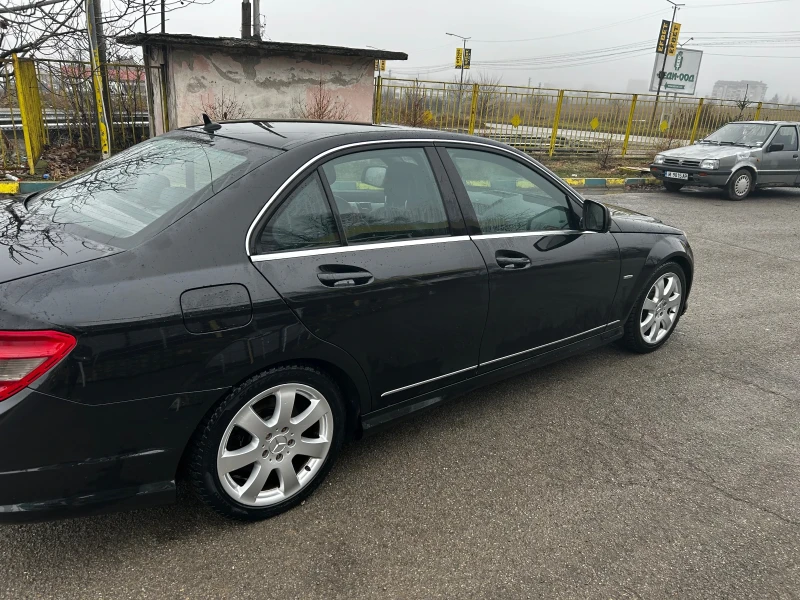 Mercedes-Benz C 220, снимка 4 - Автомобили и джипове - 48361060