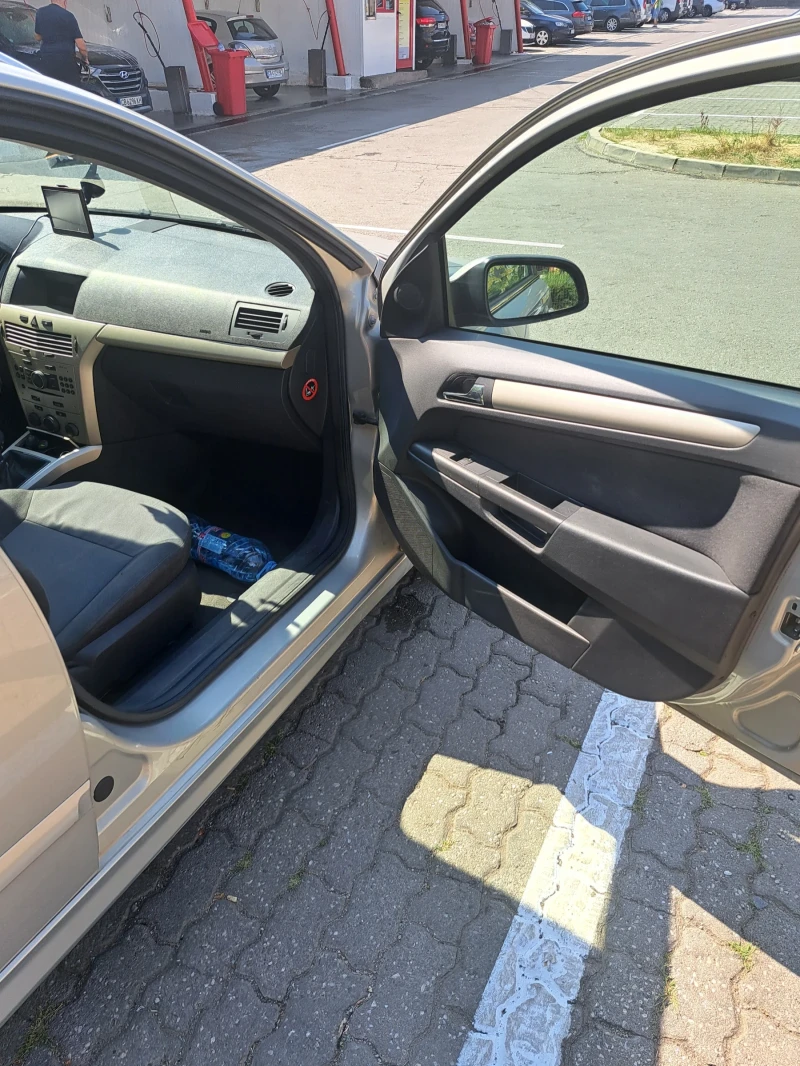 Opel Astra, снимка 5 - Автомобили и джипове - 49089942