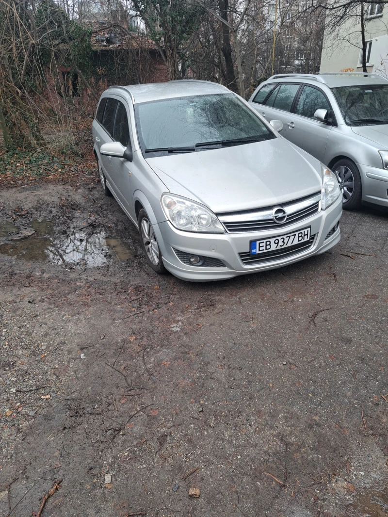 Opel Astra, снимка 1 - Автомобили и джипове - 49089942