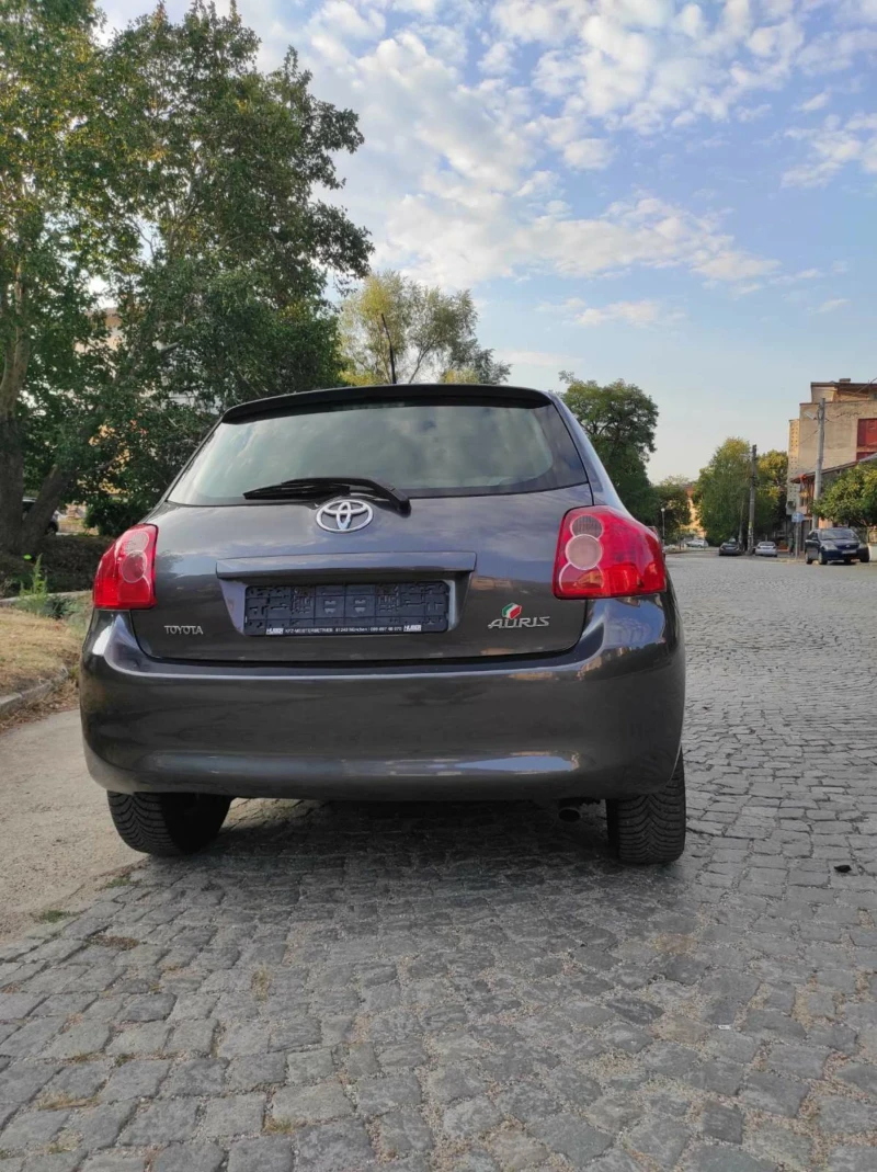 Toyota Auris, снимка 3 - Автомобили и джипове - 49305460