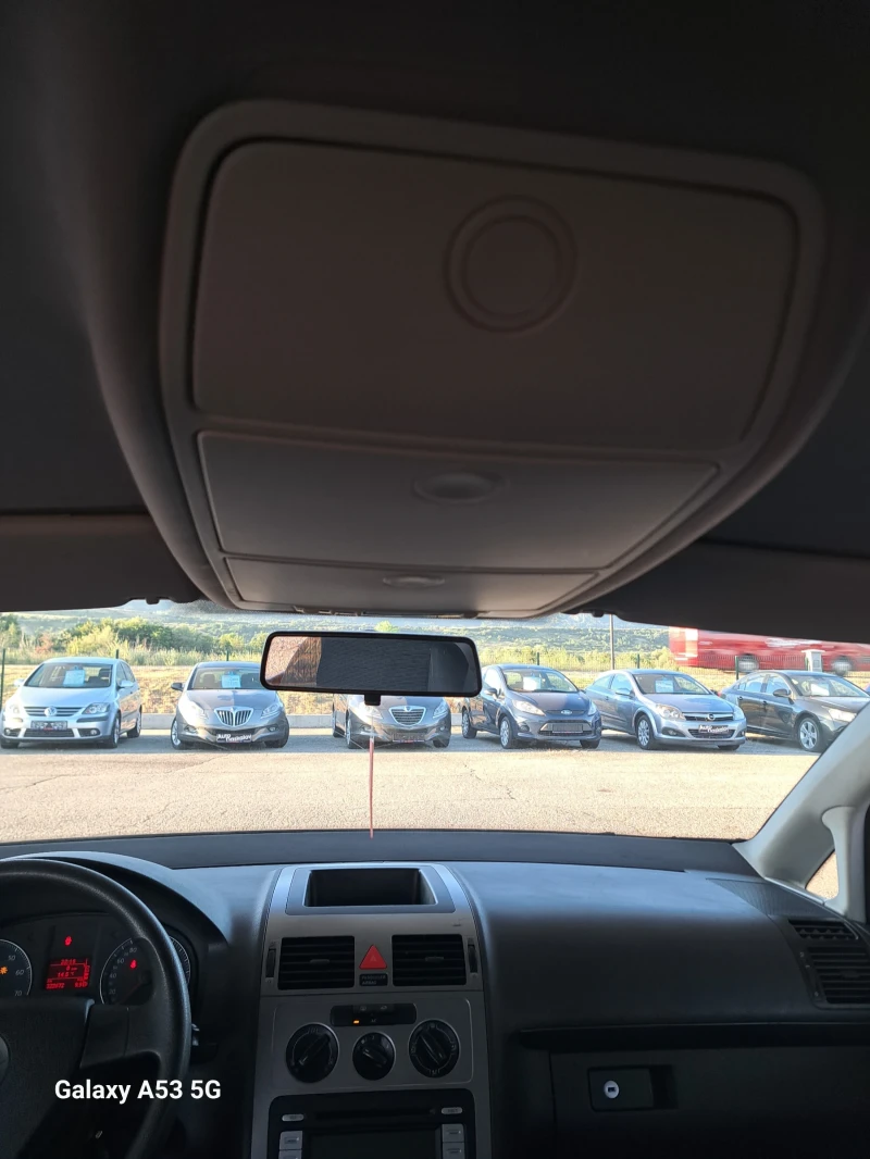 VW Touran 2, 0 ECOFUEL , снимка 11 - Автомобили и джипове - 50973004