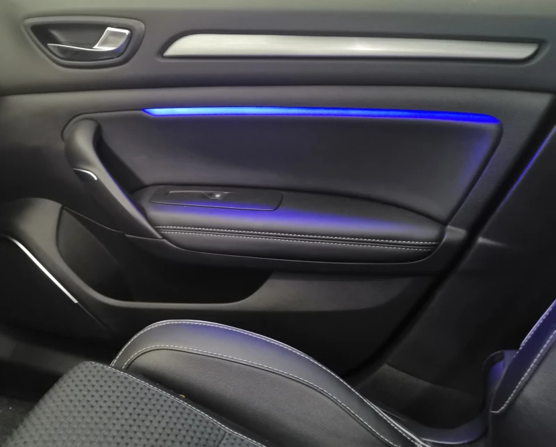 Renault Megane Grandtour , снимка 16 - Автомобили и джипове - 52439852