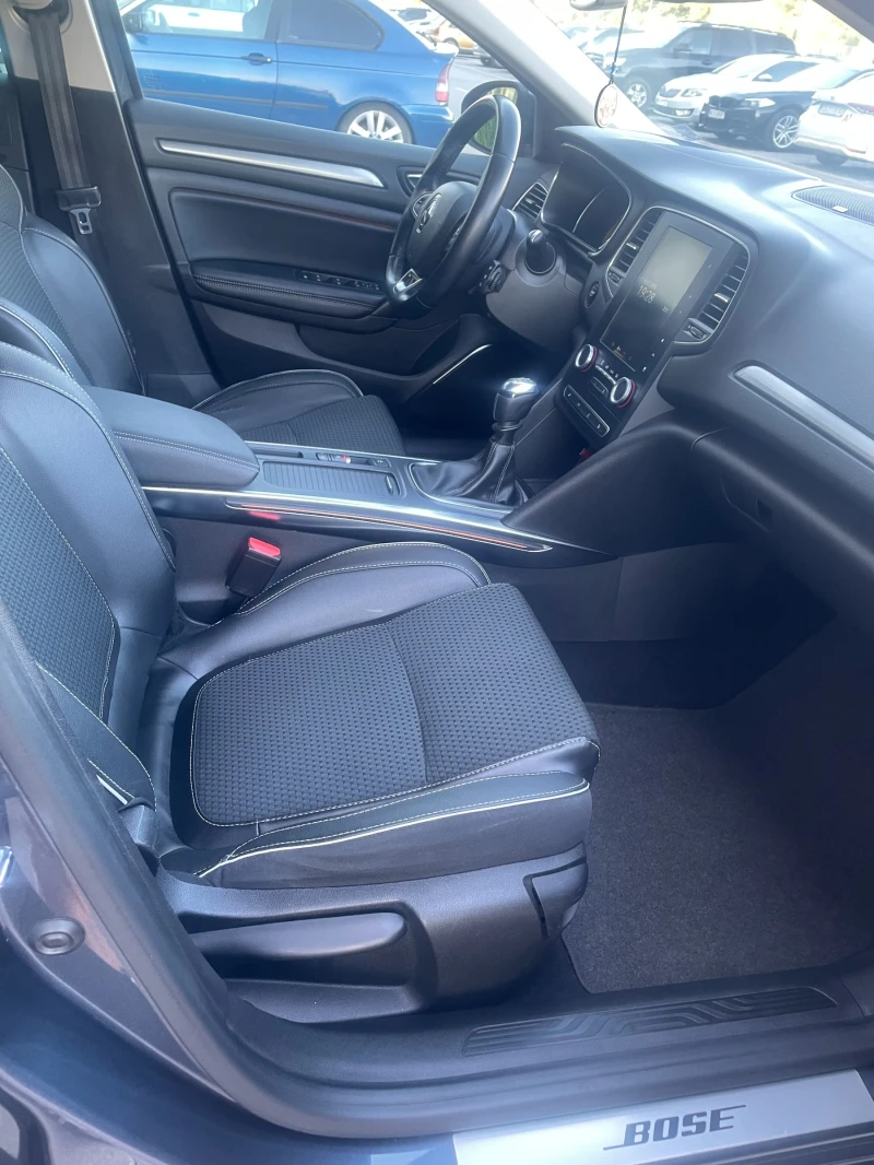 Renault Megane Grandtour , снимка 8 - Автомобили и джипове - 52439852