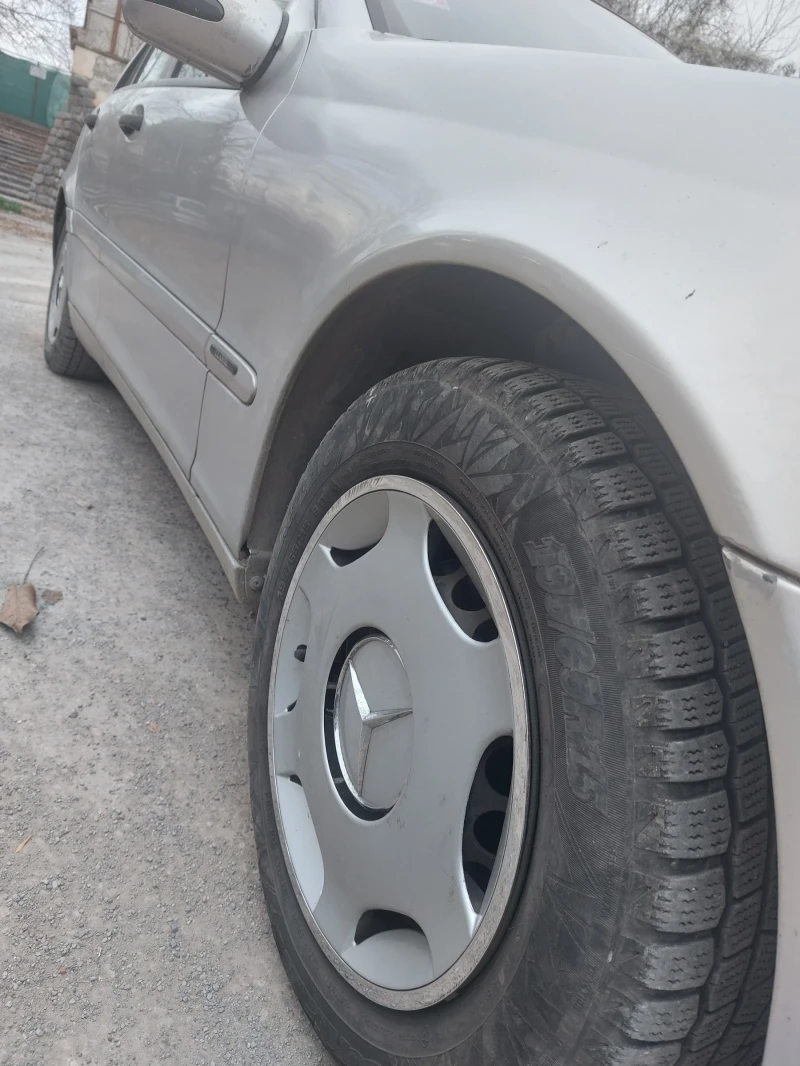 Mercedes-Benz C 200 W203 Kompresor 2001 г. Автоматик, снимка 7 - Автомобили и джипове - 51942833