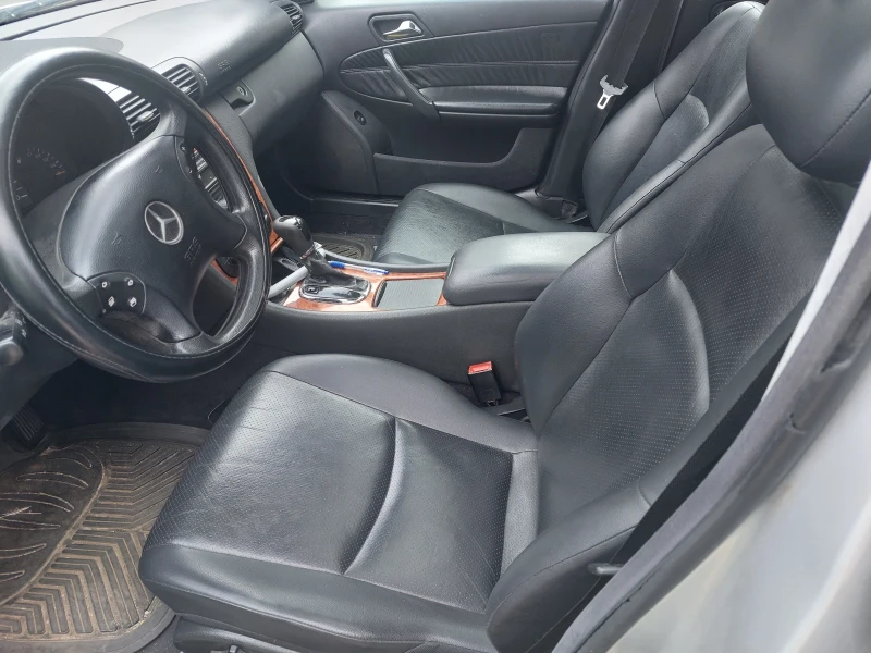Mercedes-Benz C 200 W203 Kompresor 2001 г. Автоматик, снимка 9 - Автомобили и джипове - 51942833