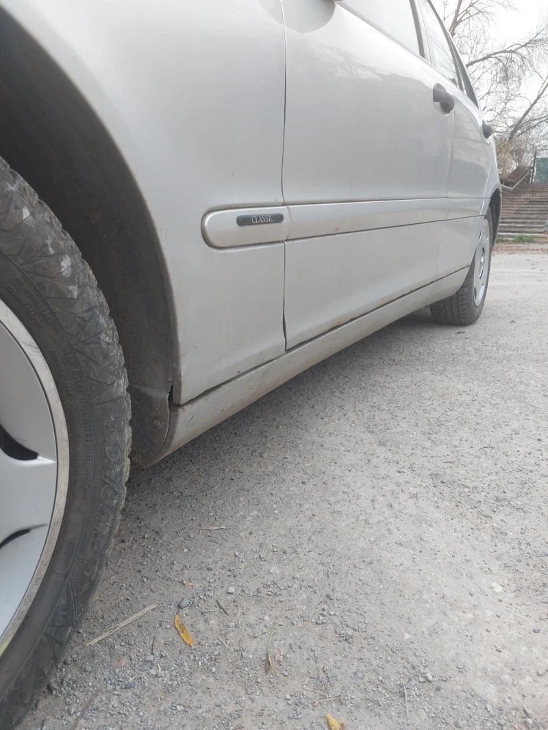 Mercedes-Benz C 200 W203 Kompresor 2001 г. Автоматик, снимка 8 - Автомобили и джипове - 51942833