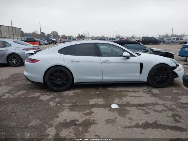 Porsche Panamera 4* 3.0L 330HP* CAFAX* ВИДЕО НА МОТОРА, снимка 4 - Автомобили и джипове - 53759947