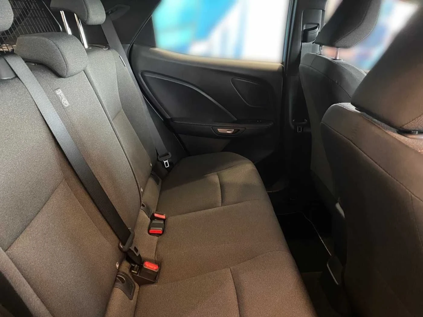 Lexus LBX  LBX 1.5 Hybrid LED ОЧАКВАН ВНОС NEW - изображение 6