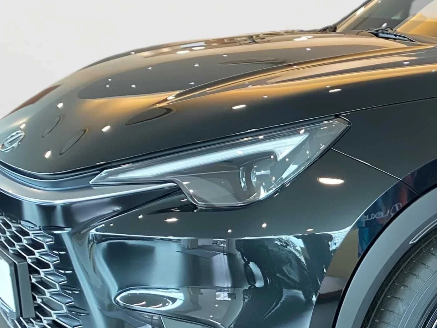 Lexus LBX  LBX 1.5 Hybrid LED ОЧАКВАН ВНОС NEW - изображение 9