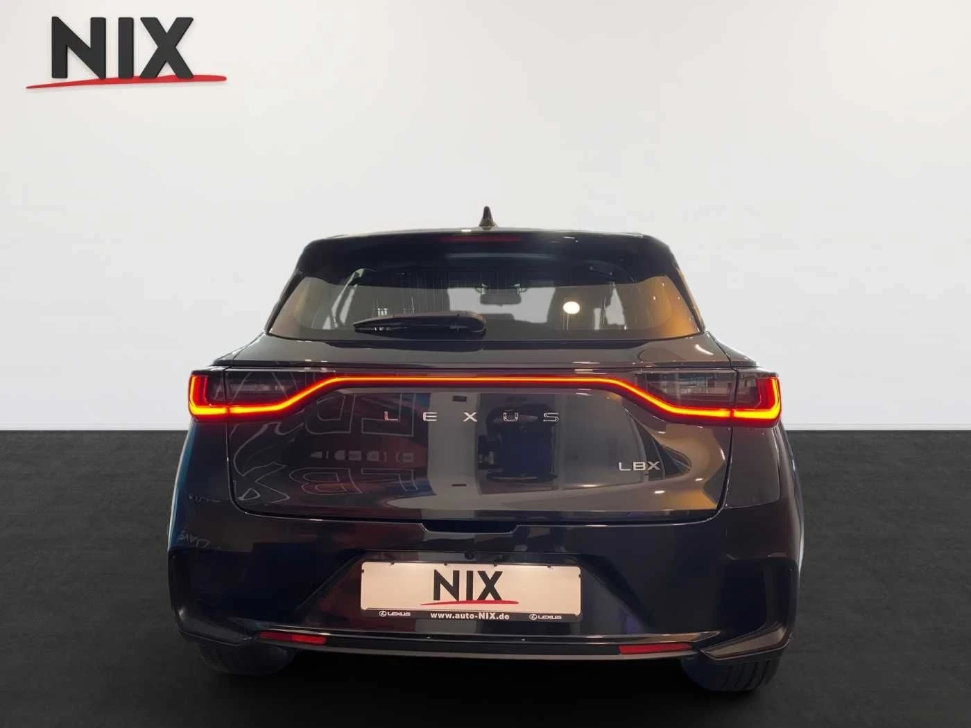 Lexus LBX  LBX 1.5 Hybrid LED ОЧАКВАН ВНОС NEW - изображение 2