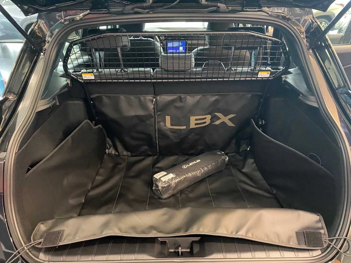 Lexus LBX  LBX 1.5 Hybrid LED ОЧАКВАН ВНОС NEW - изображение 8